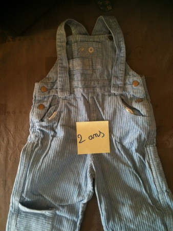 n°2 : salopette velour 3€